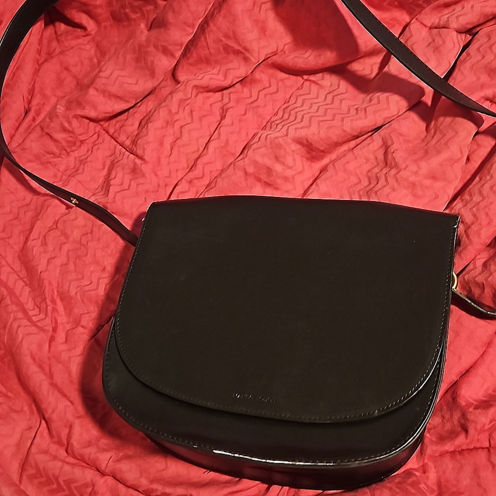 Good used condition Mango touch black adjusted bag